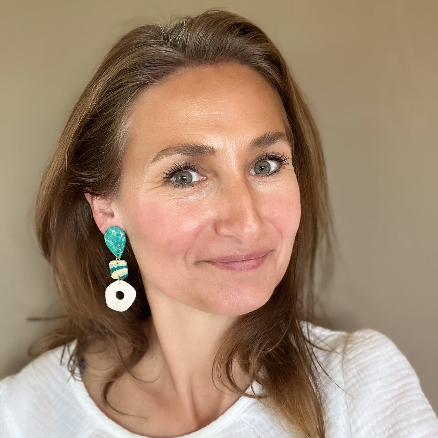 Unieke handgemaakte statement  polymeerklei oorbel kopen bij Handmade Elegance by Delfine