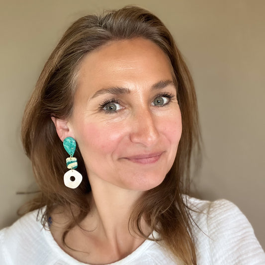 Unieke handgemaakte statement  polymeerklei oorbel kopen bij Handmade Elegance by Delfine