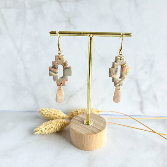 Boho stijl oorbellen in aardetinten van Handmade Elegance by Delfine